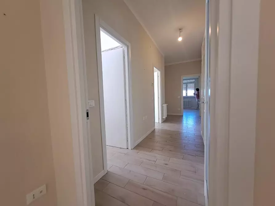 Immagine 22 di Appartamento in vendita  a Carrara