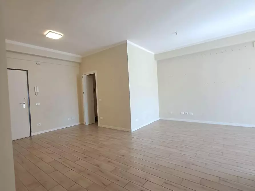 Immagine 5 di Appartamento in vendita  a Carrara