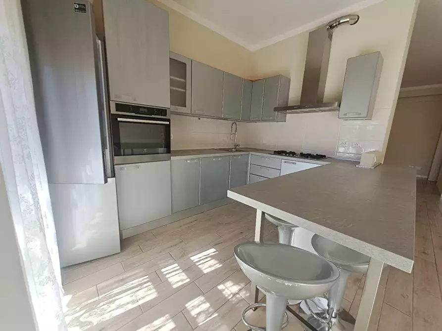 Immagine 4 di Appartamento in vendita  a Carrara