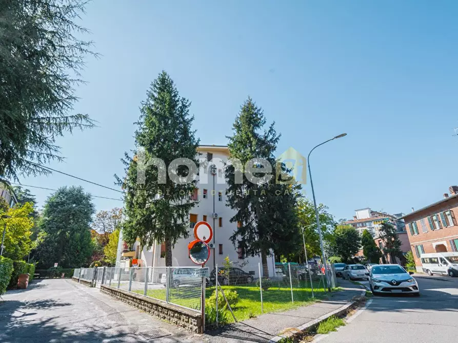 Immagine 32 di Appartamento in vendita  a Reggio Nell'emilia