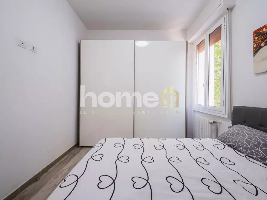 Immagine 21 di Appartamento in vendita  a Reggio Nell'emilia