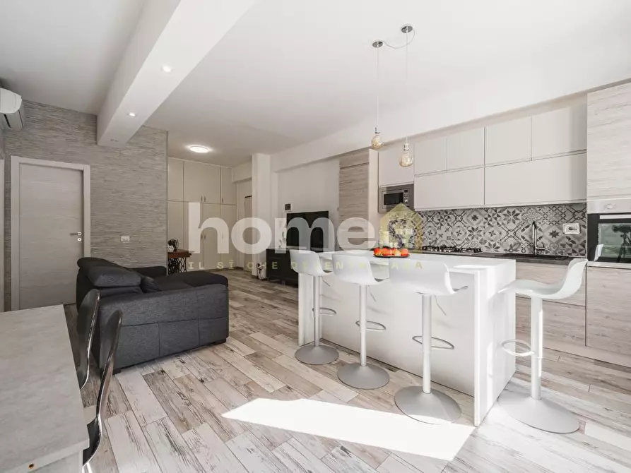 Immagine 11 di Appartamento in vendita  a Reggio Nell'emilia