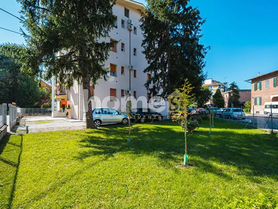 Immagine 28 di Appartamento in vendita  a Reggio Nell'emilia