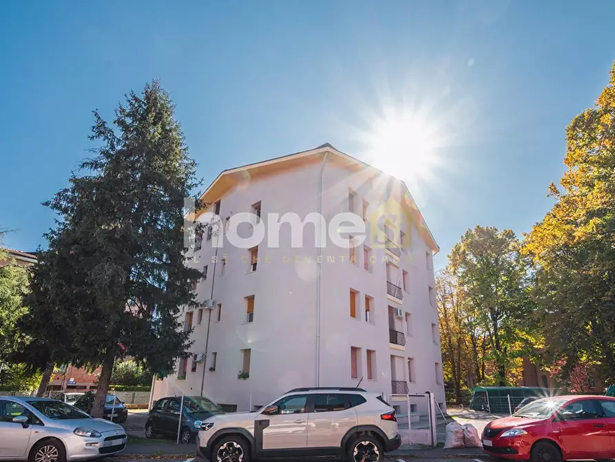 Immagine 33 di Appartamento in vendita  a Reggio Nell'emilia