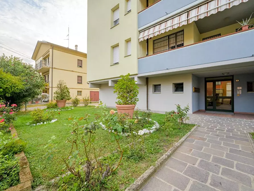 Immagine 33 di Appartamento in vendita  a Reggio Nell'emilia