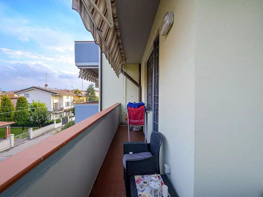 Immagine 14 di Appartamento in vendita  a Reggio Nell'emilia
