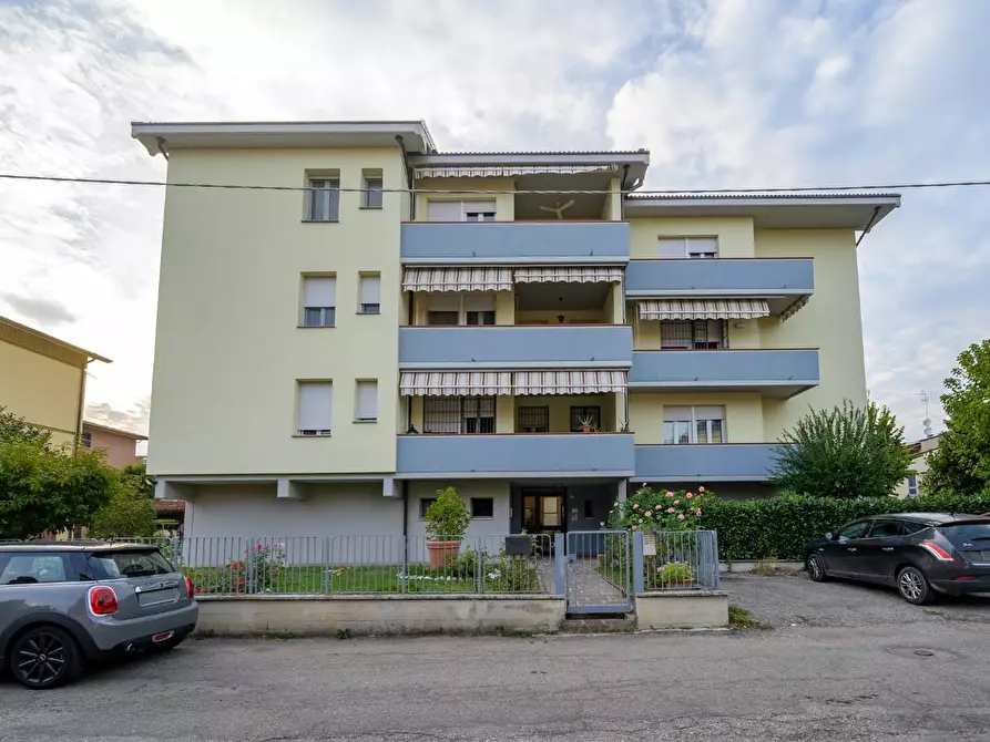 Immagine 35 di Appartamento in vendita  a Reggio Nell'emilia