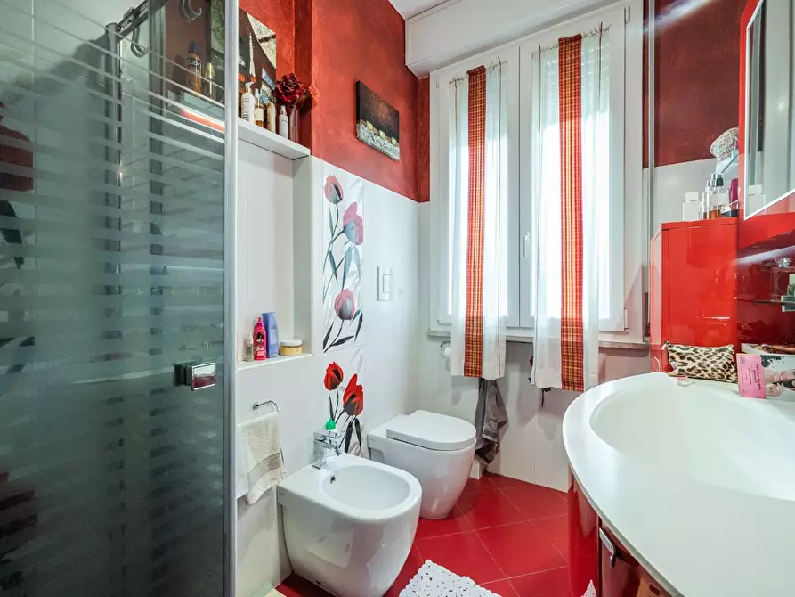 Immagine 16 di Appartamento in vendita  a Reggio Nell'emilia