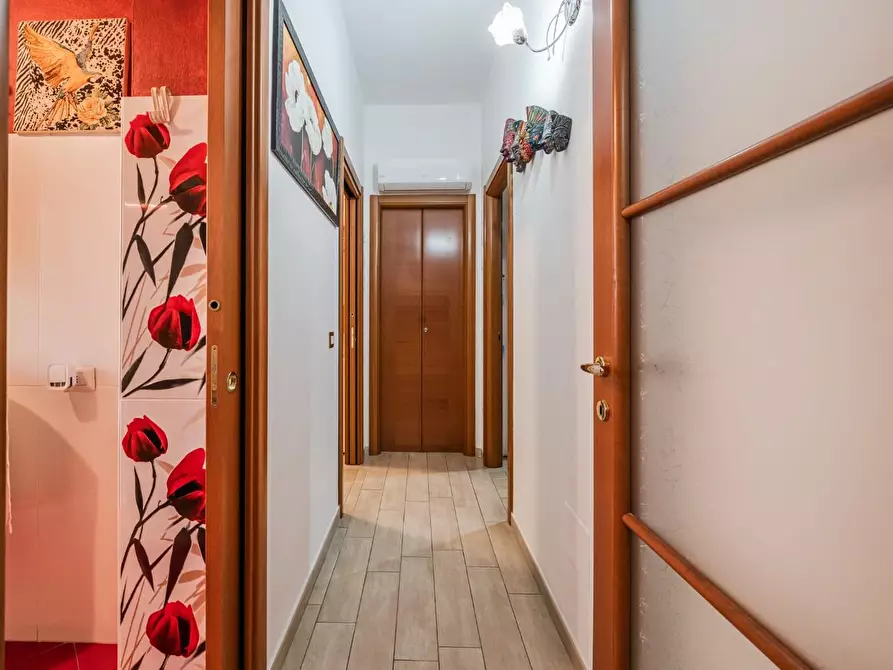 Immagine 18 di Appartamento in vendita  a Reggio Nell'emilia