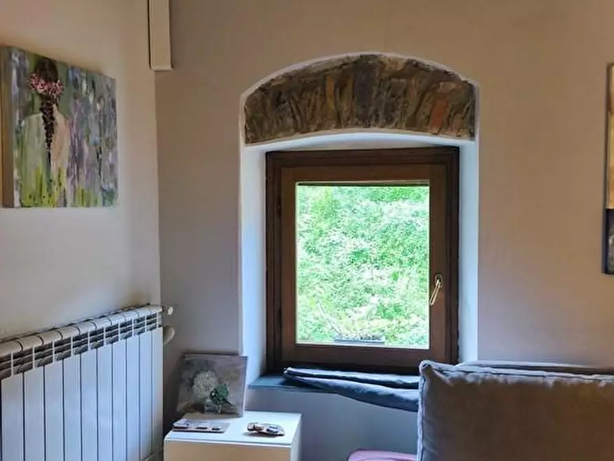 Immagine 9 di Casa semindipendente in vendita  a Ameglia