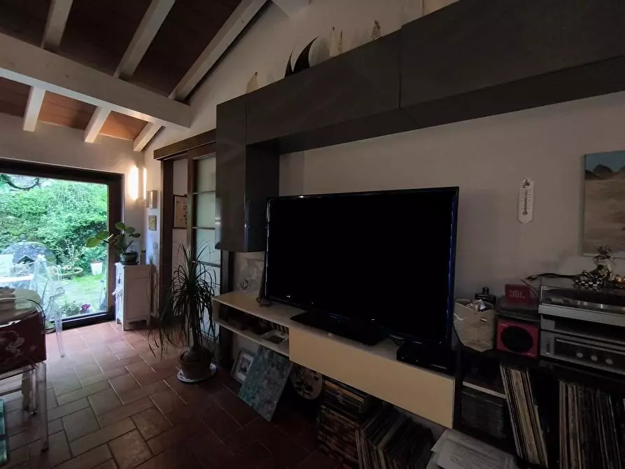 Immagine 13 di Casa semindipendente in vendita  a Ameglia