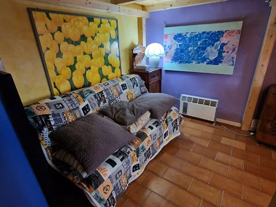 Immagine 10 di Appartamento in vendita  a Siena