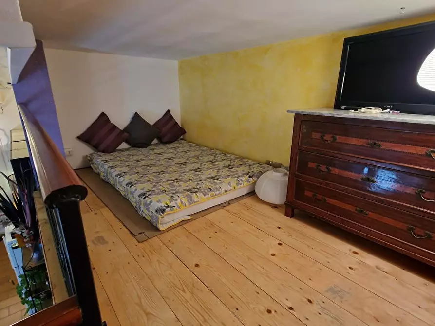 Immagine 17 di Appartamento in vendita  a Siena