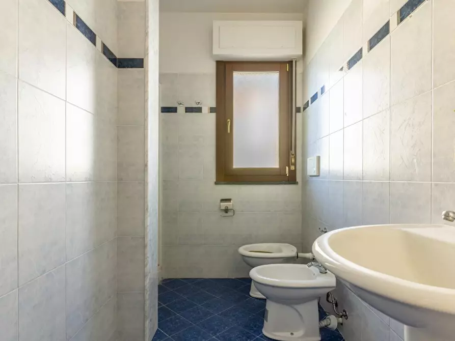 Immagine 10 di Appartamento in vendita  a Cascina