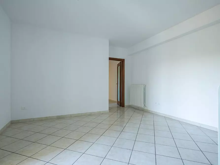 Immagine 5 di Appartamento in vendita  a Cascina