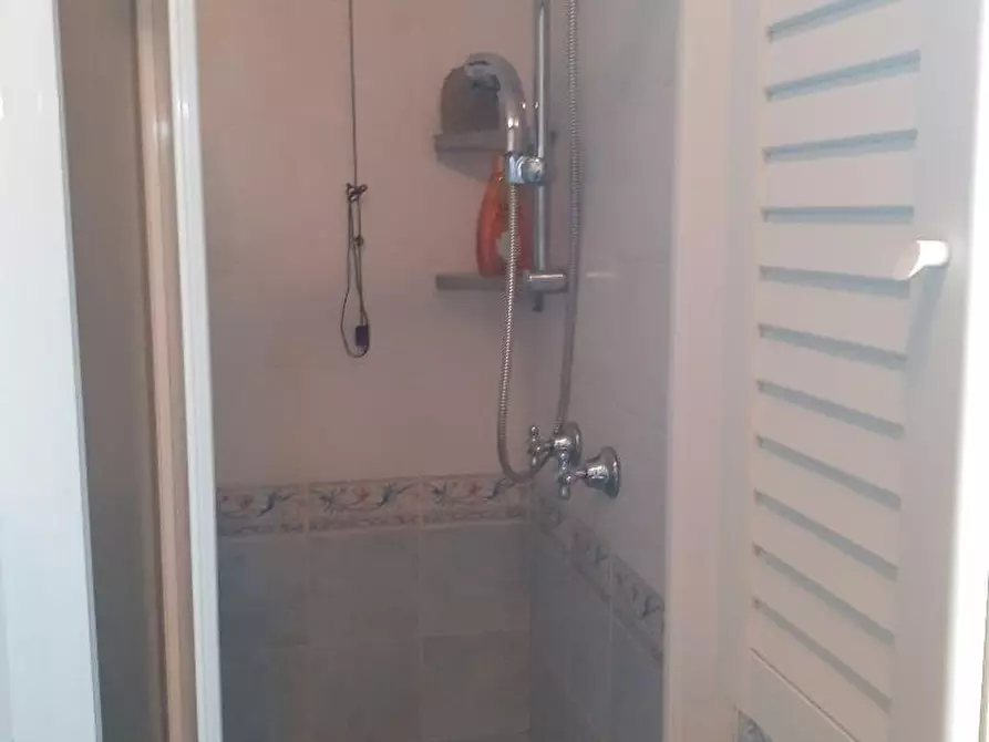 Immagine 12 di Appartamento in vendita  a Massa