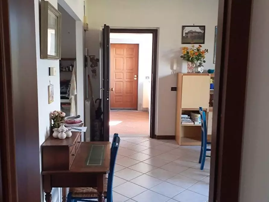 Immagine 8 di Appartamento in vendita  a Massa