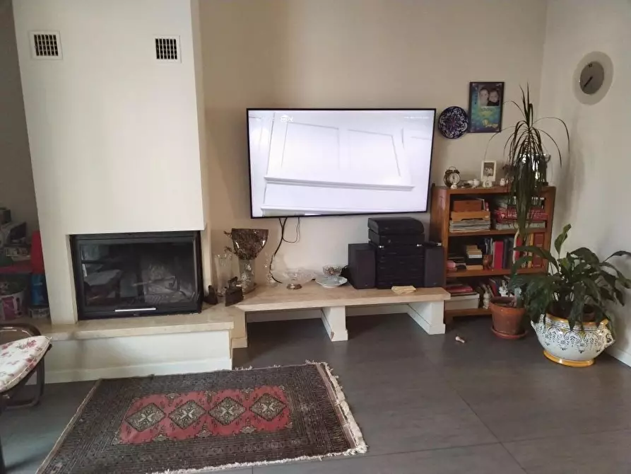 Immagine 14 di Villetta a schiera in vendita  a Massa