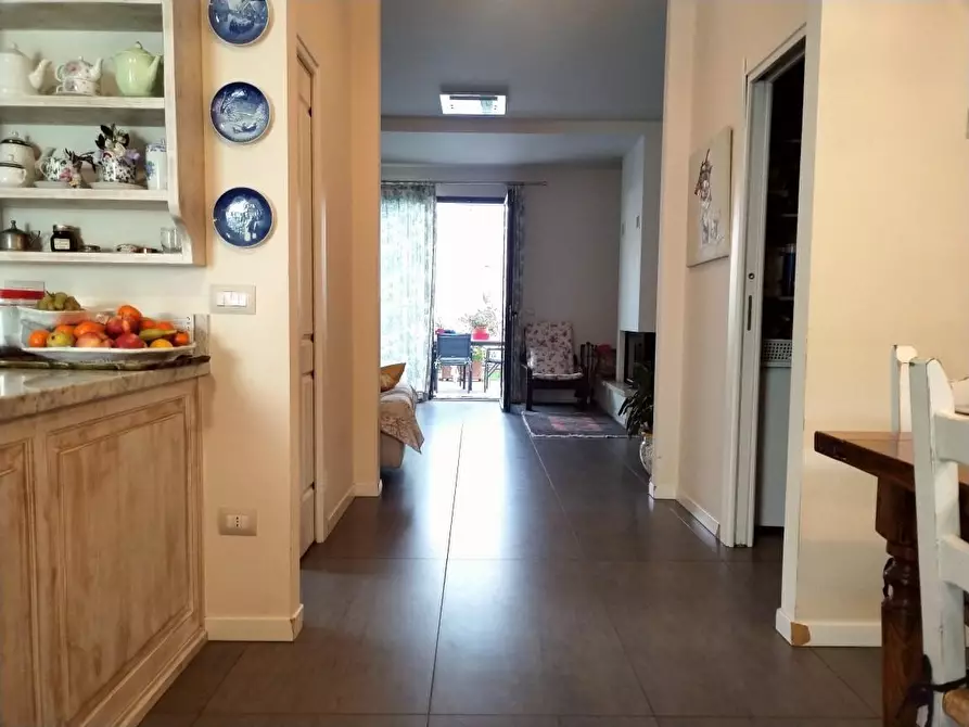 Immagine 17 di Villetta a schiera in vendita  a Massa