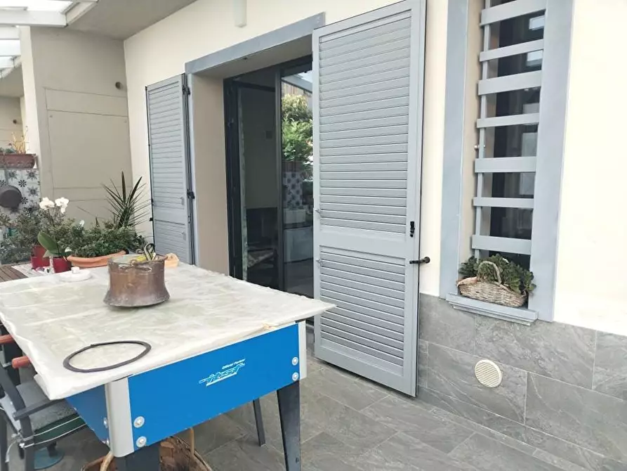 Immagine 8 di Villetta a schiera in vendita  a Massa