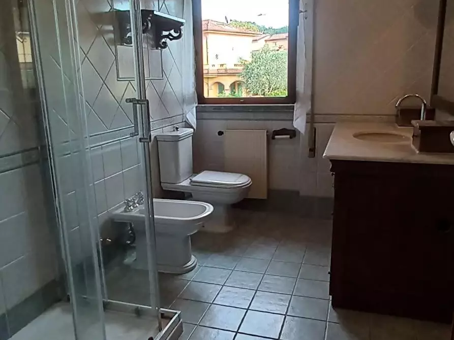 Immagine 22 di Casa indipendente in vendita  a Carrara