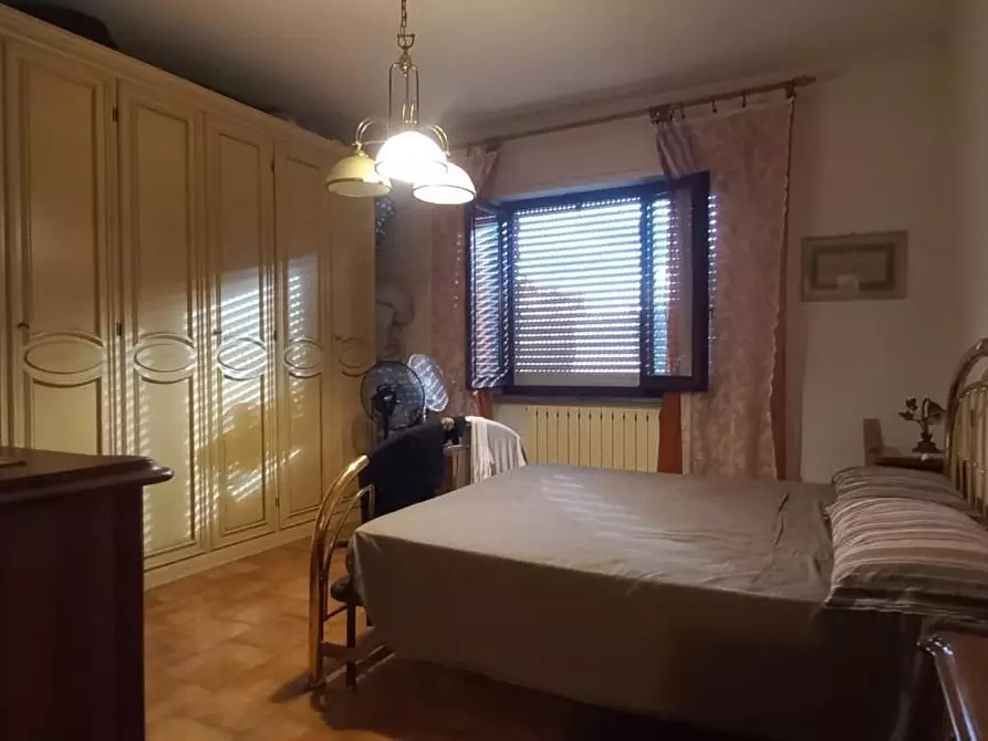 Immagine 7 di Casa indipendente in vendita  a Carrara