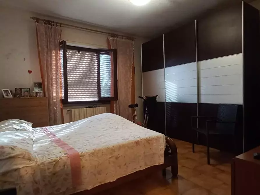 Immagine 8 di Casa indipendente in vendita  a Carrara