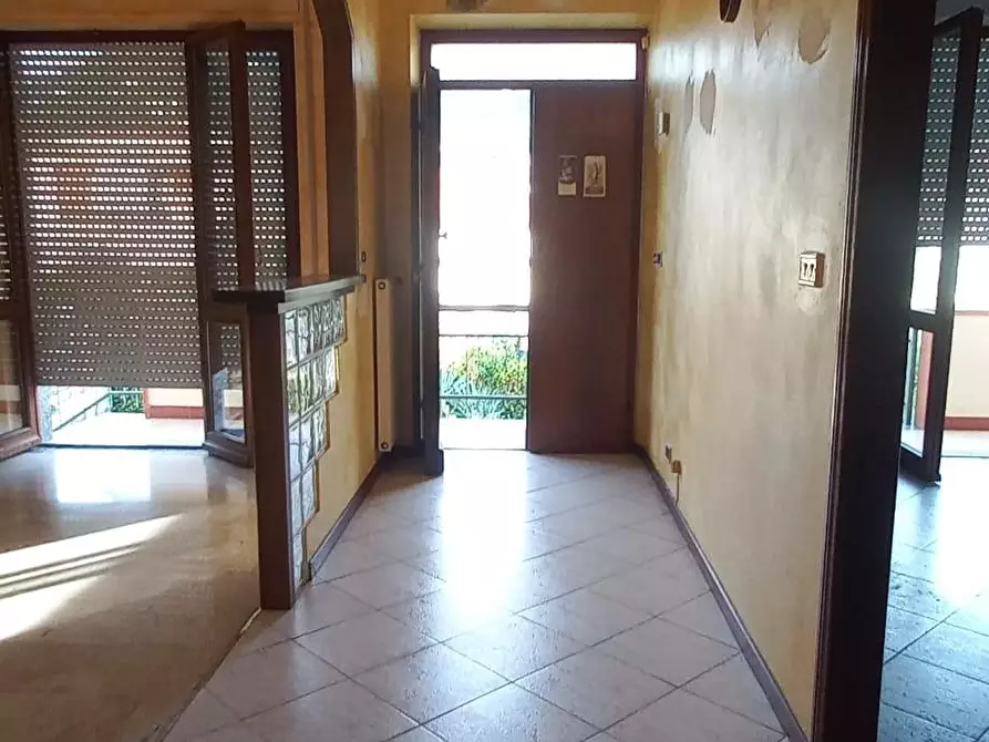 Immagine 12 di Casa indipendente in vendita  a Carrara