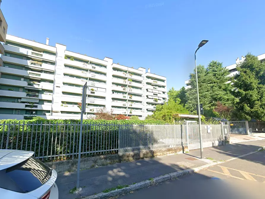 Immagine 2 di Appartamento in vendita  a Milano