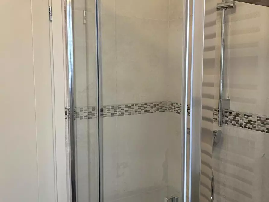 Immagine 25 di Appartamento in affitto  a Empoli