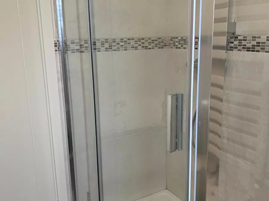 Immagine 26 di Appartamento in affitto  a Empoli