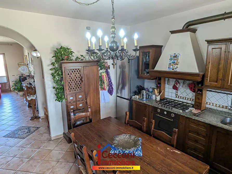 Immagine 4 di Casa indipendente in vendita  a Cerreto Guidi