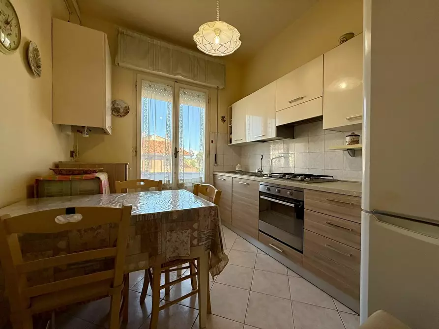 Immagine 5 di Appartamento in vendita  a Pontedera