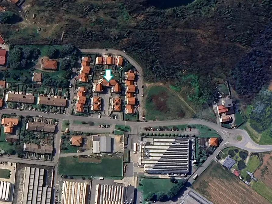 Immagine 2 di Appartamento in vendita  a Robecchetto Con Induno