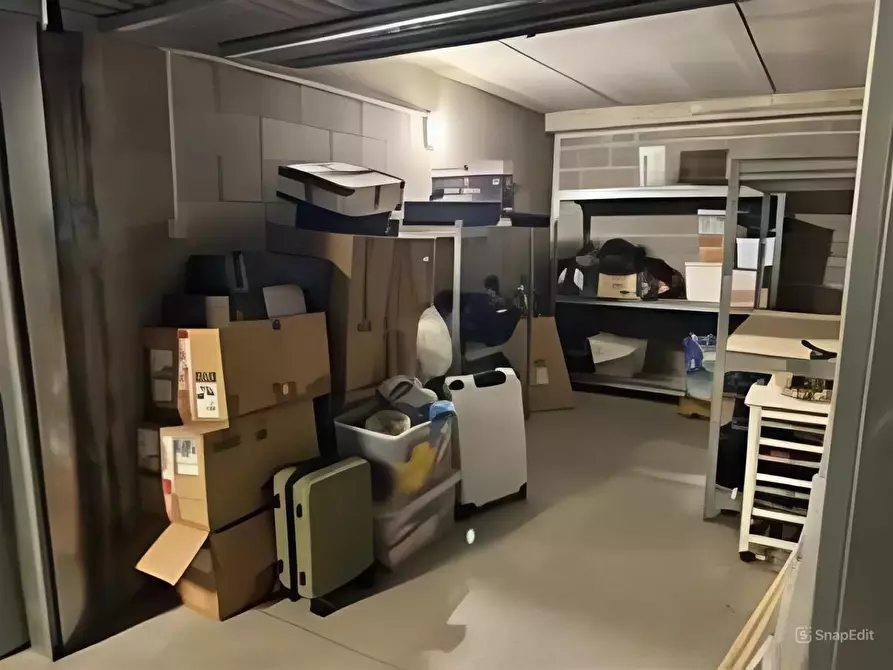 Immagine 2 di Garage in vendita  a Sesto San Giovanni