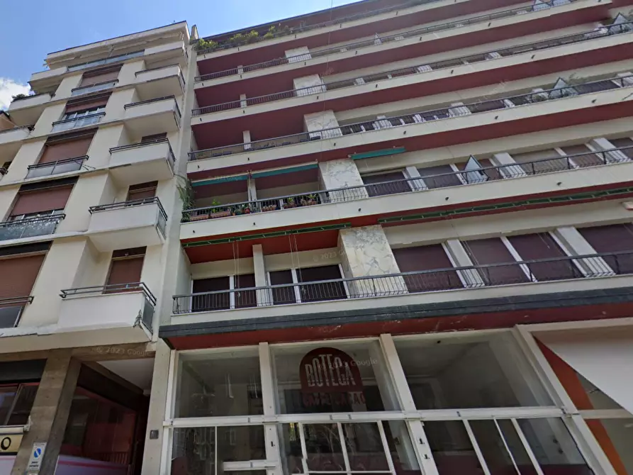 Immagine 8 di Appartamento in vendita  a Milano