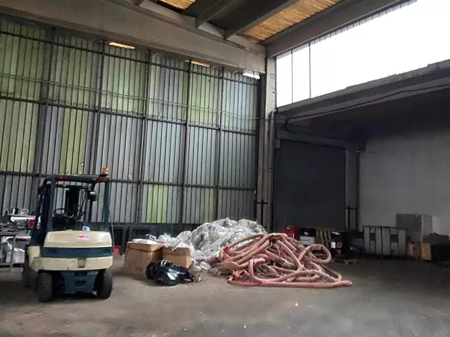 Immagine 4 di Capannone industriale in vendita  a Magenta