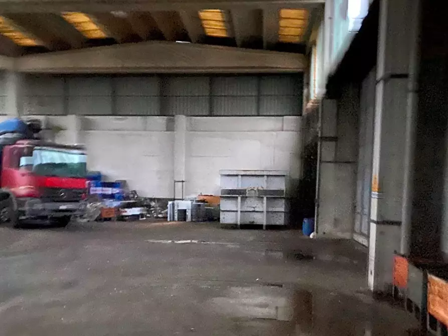 Immagine 2 di Capannone industriale in vendita  a Magenta