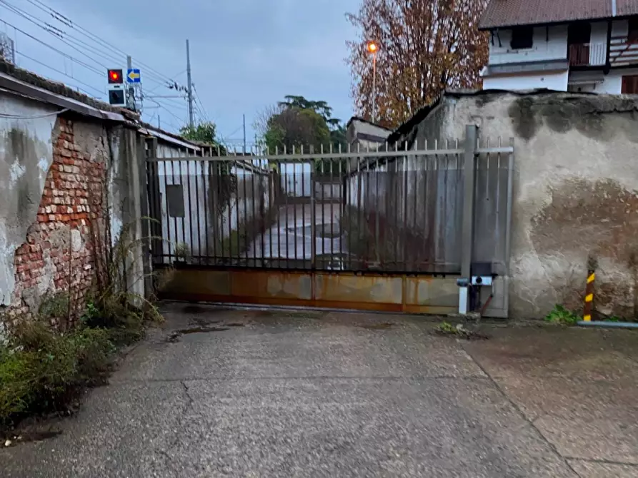 Immagine 6 di Capannone industriale in vendita  a Magenta