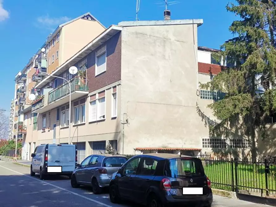 Immagine 5 di Magazzino in vendita  a Baranzate