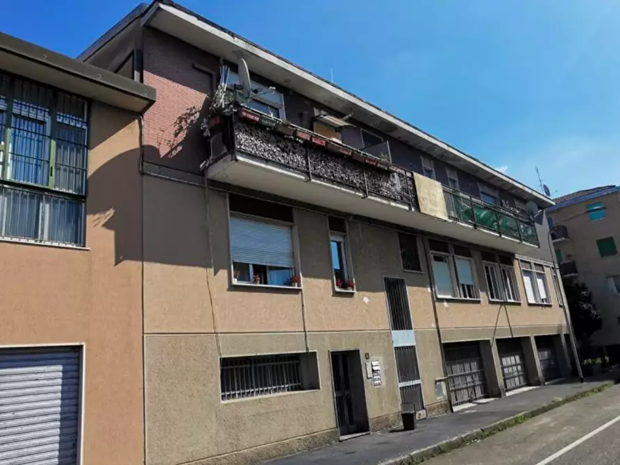 Immagine 7 di Magazzino in vendita  a Baranzate