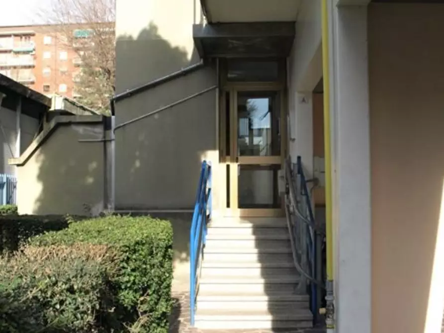 Immagine 4 di Appartamento in vendita  a Corsico