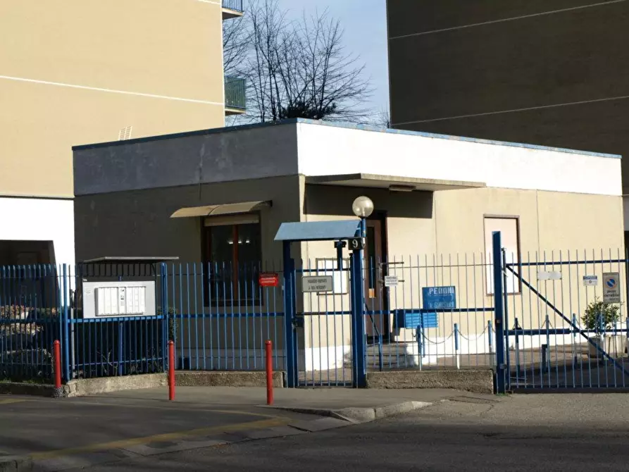 Immagine 2 di Appartamento in vendita  a Corsico