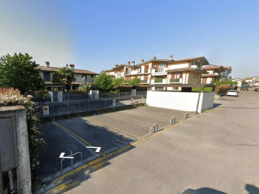 Immagine 3 di Garage in vendita  a Pozzo D'adda