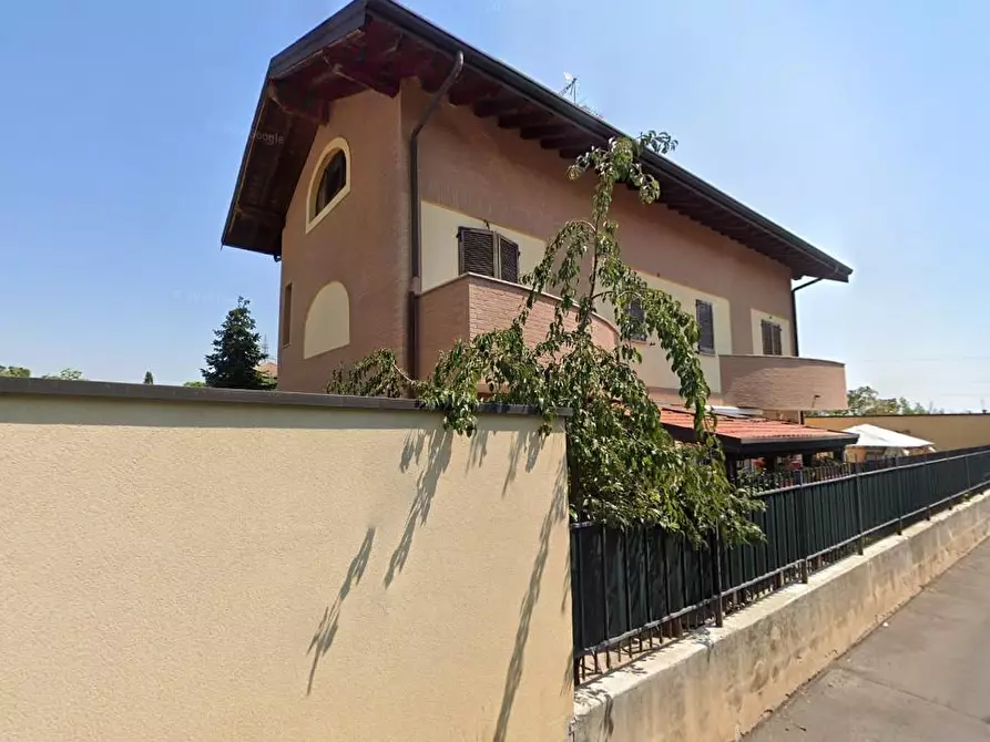 Immagine 2 di Casa bifamiliare in vendita  a Nerviano