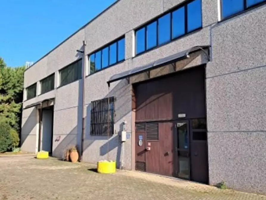 Immagine 1 di Capannone industriale in vendita  a Trezzo Sull'adda