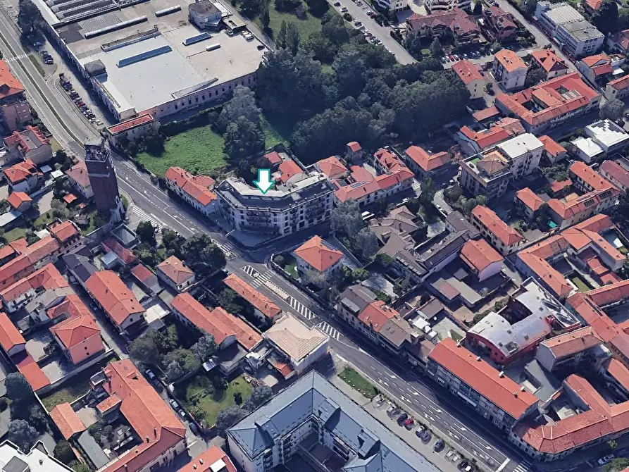 Immagine 3 di Negozio in vendita  a Nerviano