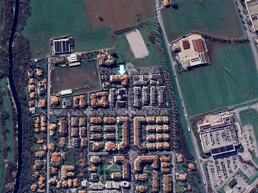 Immagine 3 di Garage in vendita  a Vaprio D'adda