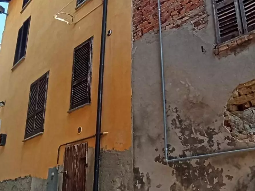 Immagine 2 di Appartamento in vendita  a Rovescala