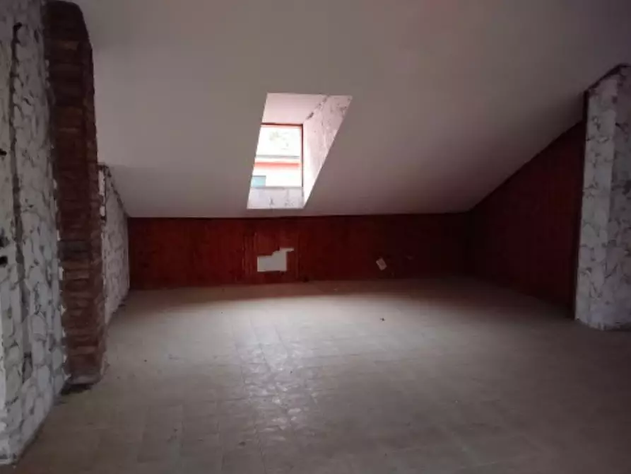 Immagine 8 di Mansarda in vendita  a Voghera